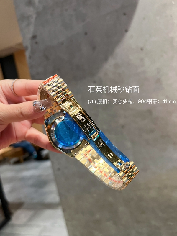 ブランド時計側面デザイン